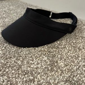Lululemon - Womens Black Visor